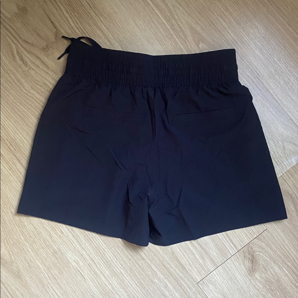 SPANX On the Move Black 4” Shorts - Picture 10 of 11